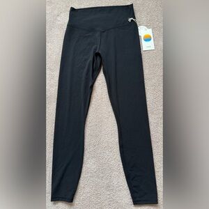 NEW - Vuori - AllTheForm Legging - BLACK